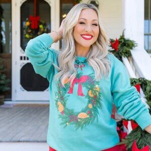 Living Fully Co. | Mallory Ervin | Green Festive Wreath Sweatshirt